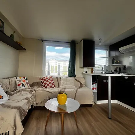 Ferienhaus Mobile Home, Sea View, Pool, 6 People